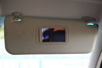 2015款黄海N2 2.8T四驱柴油至尊版