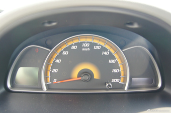 2010款新赛欧三厢1.2L手动时尚版