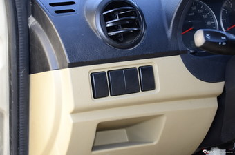 2015款小康C37 1.5L手动经典型