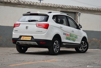 2016款宝骏560 1.8L手动豪华型