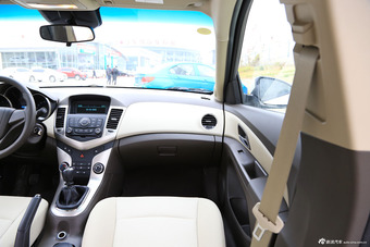 2015款科鲁兹 1.5L 手动经典 SL MT