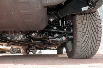 2015款哈弗H8 2.0T四驱尊贵型