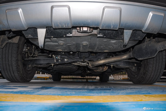 2013款丰田RAV4 2.5L自动尊贵版