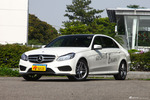 2015款奔驰E260L 2.0T自动豪华型运动轿车 北极白
