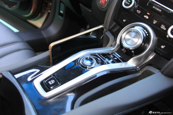 2016款讴歌CDX 1.5T自动 两驱尊享版