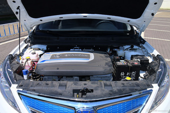 2015款逸动纯电动尊贵型