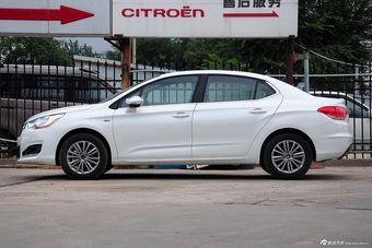 2015款雪铁龙C4L 1.2T自动尊贵版