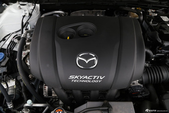 2015款阿特兹2.0L自动蓝天时尚版