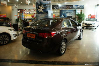 2012款东风悦达起亚福瑞迪纪念版