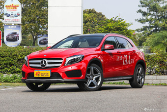 2015款奔驰GLA260 2.0T自动4MATIC 运动型
