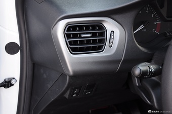 2015款爱丽舍质尚版1.6L手动时尚型