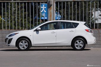 2015款马自达3星骋两厢1.6L手动舒适型