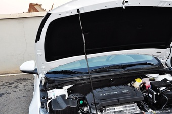 2015款科鲁兹1.5L经典 SE MT