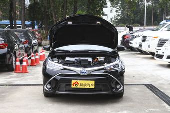 2016款雷凌双擎1.8L自动豪华版