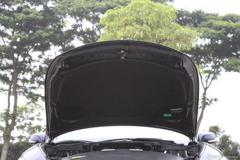 2015款英菲尼迪Q70L 2.5L豪华版