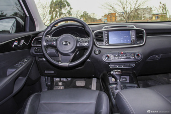 2015款索兰托L  2.2T自动柴油四驱精英版 7座