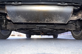 2015款沃尔沃S60L 2.0T自动 E驱混动 智越版