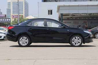 2016款荣威360 1.5L手动智屏版