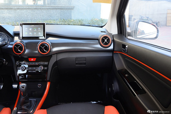 2015款北汽绅宝X25 1.5L手动舒适型