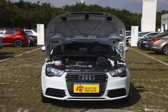 2014款奥迪A1 1.4T自动30TFSI sportback时尚型