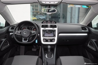 2015款尚酷1.4T自动舒适版图片