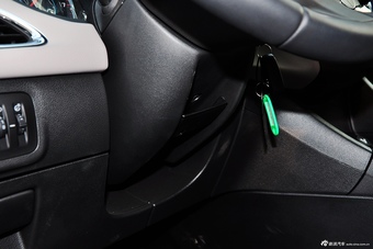 2015款科鲁兹1.4T自动精英版