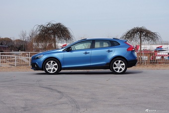 2015款沃尔沃V40 Cross Country 2.0T T5智雅版