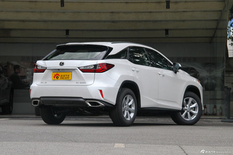 2016款雷克萨斯RX 2.0T自动200t两驱精英版