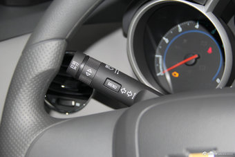 2012科鲁兹1.6SL手自一体天地版