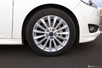 2015款福克斯两厢1.5L GTDi自动运动型