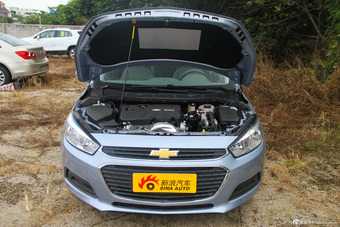 2016款科鲁兹1.5L自动时尚天窗版