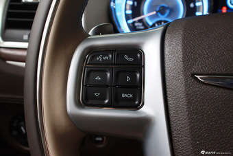 2014款克莱斯勒300C到店实拍