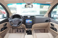 2015款五菱宏光S1 1.5L豪华型