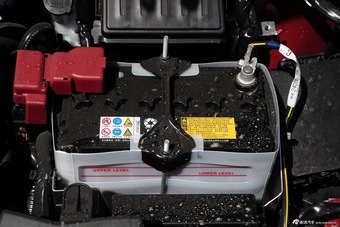 2015款启辰R50 1.6L自动豪华版