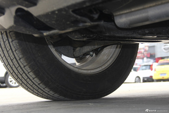 2015款东风风神AX7 2.0L手动智悦型