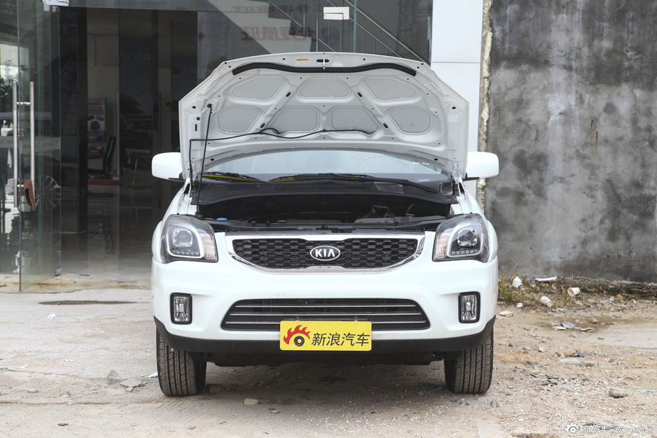 2013款狮跑 2.0L手动两驱GL