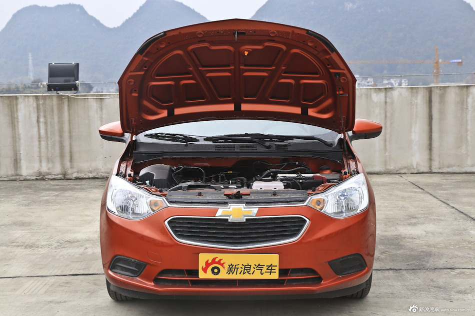 2013款赛欧三厢1.4L手动理想幸福版