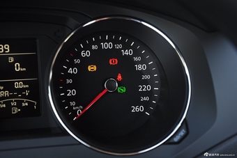 2015款速腾1.6L自动时尚型