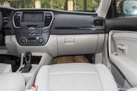 2016款东风风神A60 1.6L自动豪华型