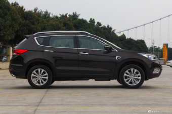 2015款风神AX7 2.0L自动智逸型