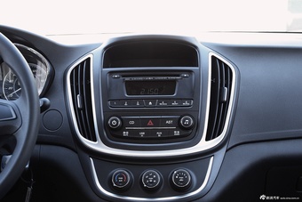 2016款宝骏560 1.8L手动舒适型