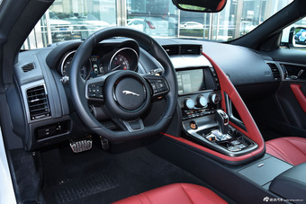 2015款捷豹F-TYPE S 3.0T硬顶COUPE图片