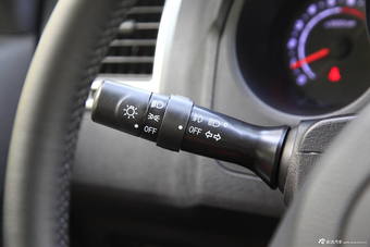 2015款黄海N2 2.8T四驱柴油至尊版