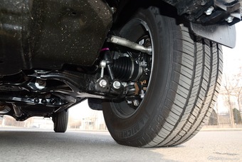 2016款坦途5.7L自动标准版