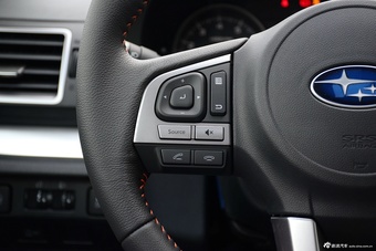 2016款斯巴鲁XV 2.0L自动舒适导航版