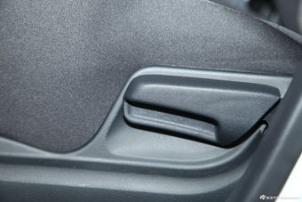 2013款雨燕1.5L自动运动型