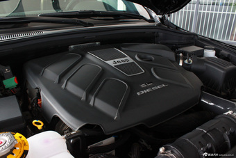 2014款大切诺基柴油版到店实拍