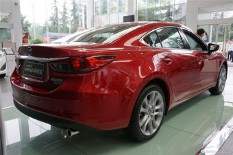 2014款马自达6阿特兹2.5L蓝天至尊版