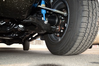 2016款丰田塔库玛3.5L手动标准版