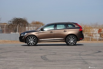 2015款沃尔沃XC60 2.5T T6 AWD智越版